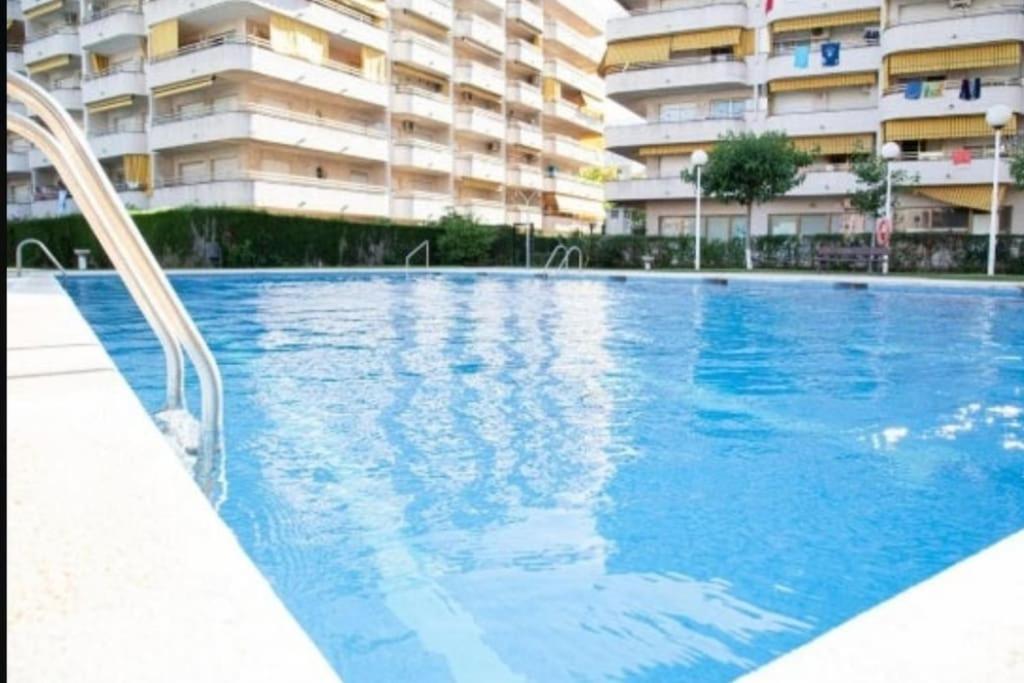 Apartamento En Salou Con 3 Piscinas Junto A Port Aventura Exterior photo